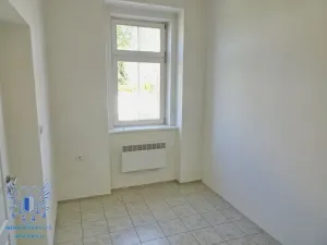 Pronájem kanceláře, Mělník, Legionářů, 105 m2