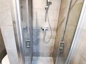 Pronájem bytu 1+1, Hradec Králové, Všehrdova, 39 m2