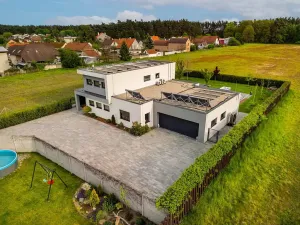 Prodej rodinného domu, Kostelní Lhota, 213 m2