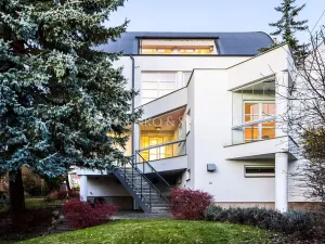 Prodej kanceláře, Křižanov, Benešovo náměstí, 530 m2