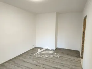 Pronájem bytu 2+kk, Plzeň, Třebízského, 45 m2