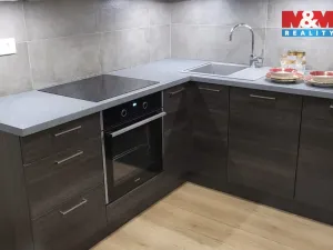 Pronájem bytu 1+kk, Praha, Počernická, 42 m2