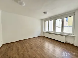 Pronájem komerční nemovitosti, Karlovy Vary, Dr. Davida Bechera, 102 m2