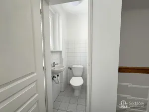 Pronájem komerční nemovitosti, Karlovy Vary, Dr. Davida Bechera, 102 m2