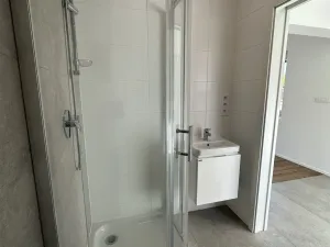 Pronájem rodinného domu, Králův Dvůr, Tři Vršky, 104 m2