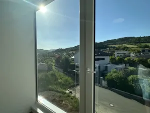 Pronájem rodinného domu, Králův Dvůr, Tři Vršky, 104 m2