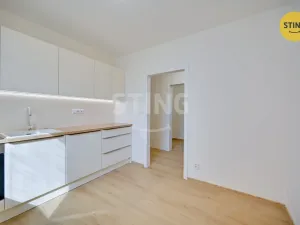 Prodej bytu 3+1, Uherské Hradiště, Derflanská, 78 m2