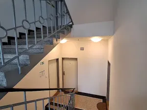 Pronájem bytu 1+1, Praha - Smíchov, Podbělohorská, 43 m2
