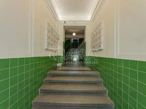 Pronájem bytu 1+kk, Praha - Žižkov, Viklefova, 34 m2