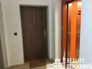 Pronájem bytu 1+kk, Praha - Michle, Hanusova, 30 m2