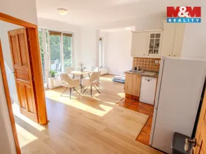 Pronájem bytu 2+kk, Praha, Názovská, 50 m2