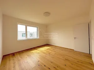 Pronájem rodinného domu, Praha - Čakovice, Kurta Hubera, 130 m2