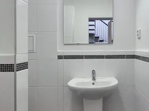 Pronájem rodinného domu, Praha - Háje, K jezeru, 302 m2