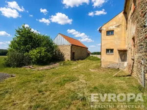 Prodej rodinného domu, Uzeničky - Černívsko, 631 m2