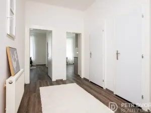 Prodej bytu 3+kk, Praha - Karlín, U invalidovny, 71 m2
