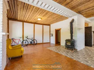 Prodej obchodního prostoru, Znojmo, Sokolská, 547 m2