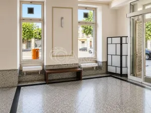 Pronájem bytu 2+kk, Praha - Vinohrady, U Zvonařky, 82 m2