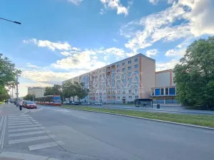 Pronájem bytu 2+1, Praha - Břevnov, Šantrochova, 54 m2