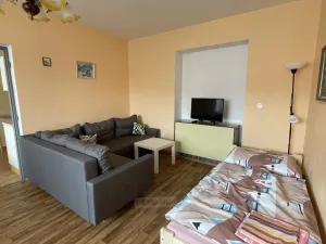 Prodej činžovního domu, Velešín, náměstí J. V. Kamarýta, 342 m2