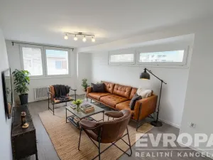 Prodej bytu 3+1, Opava - Kateřinky, Holasická, 78 m2
