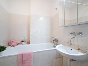 Pronájem bytu 2+1, Praha - Strašnice, Průběžná, 55 m2