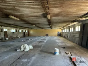 Pronájem skladu, Měník, 5600 m2