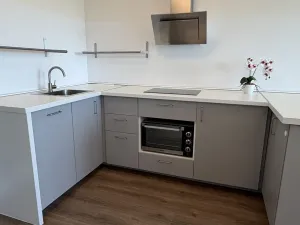 Pronájem bytu 1+kk, Praha - Černý Most, Arnošta Valenty, 38 m2