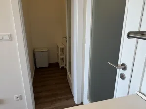 Pronájem bytu 1+kk, Praha - Černý Most, Arnošta Valenty, 38 m2