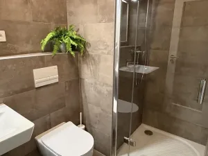 Pronájem bytu 1+kk, Praha - Černý Most, Arnošta Valenty, 38 m2