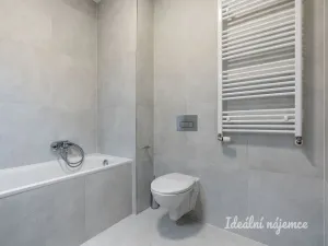 Pronájem bytu 2+kk, Praha, Poděbradská, 53 m2
