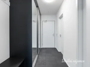 Pronájem bytu 2+kk, Praha, Poděbradská, 53 m2