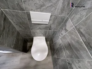 Pronájem bytu 2+1, Ostrov, Jungmannova, 59 m2