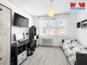 Prodej bytu 4+1, Postoloprty, Jiráskovo náměstí, 77 m2