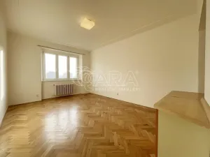 Pronájem bytu 1+kk, Praha - Vršovice, 28. pluku, 30 m2