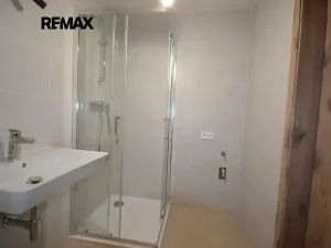 Pronájem bytu 1+kk, Praha - Řeporyje, Jáchymovská, 30 m2