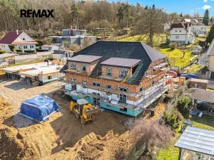Prodej bytu 3+kk, Praha - Zbraslav, Lesáků, 84 m2