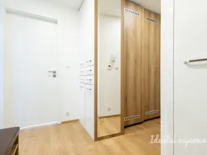 Pronájem bytu 2+kk, Praha - Letňany, Chlebovická, 67 m2