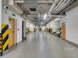 Pronájem garážového stání, Praha - Kbely, Herlíkovická, 12 m2