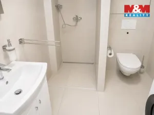 Prodej bytu 2+1, Praha - Kyje, Manželů Dostálových, 44 m2