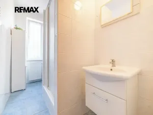 Prodej bytu 3+1, Velvary, Malovarská, 70 m2