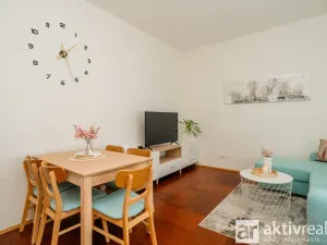 Pronájem bytu 2+kk, Praha - Libeň, Nad Rokoskou, 38 m2