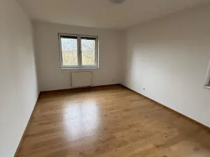 Pronájem rodinného domu, Praha - Klánovice, Smidarská, 120 m2