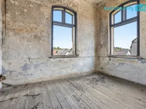 Prodej výrobních prostor, Mikulášovice, 1450 m2