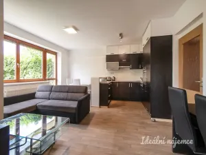 Pronájem bytu 3+kk, Praha - Uhříněves, V kuťatech, 62 m2
