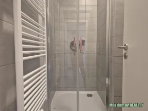 Pronájem bytu 2+kk, Praha - Hostivař, U továren, 31 m2