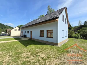 Prodej rodinného domu, Stárkov, 230 m2