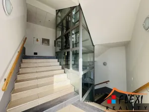 Pronájem kanceláře, Ostrava, 28. října, 241 m2