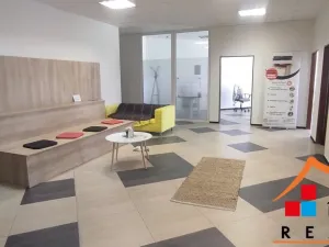 Pronájem kanceláře, Ostrava, 28. října, 241 m2