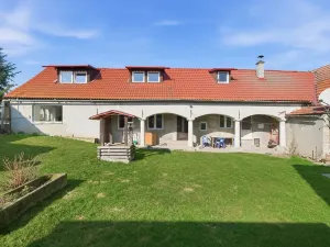 Prodej vícegeneračního domu, Hvozd - Klužínek, 216 m2