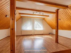 Prodej vícegeneračního domu, Jevišovice, 350 m2